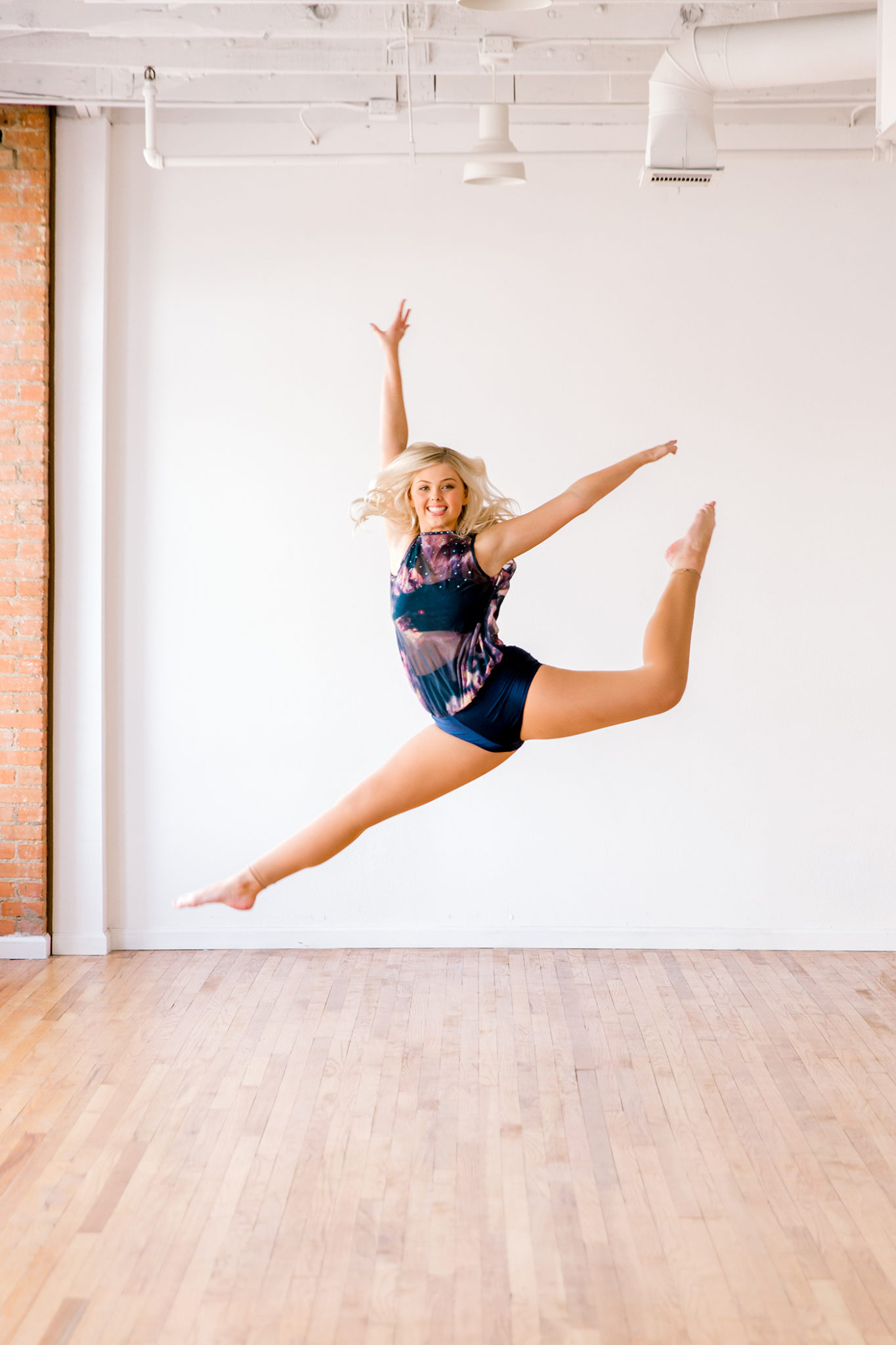 Senior Dance Photographer Dallas - Laylee Emadi Photography - DanceFX Studio Session
